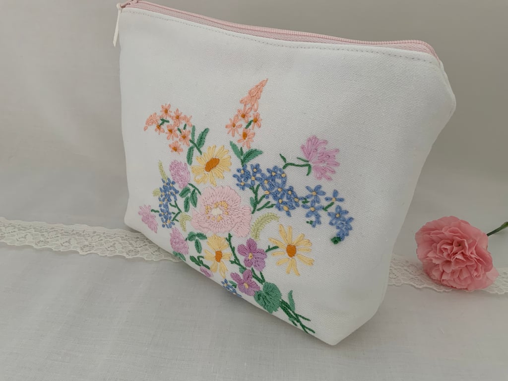 Embroidered Cosmetic Bag, Zipped Pouch, Purse, Make up Bag, Toiletry Bag