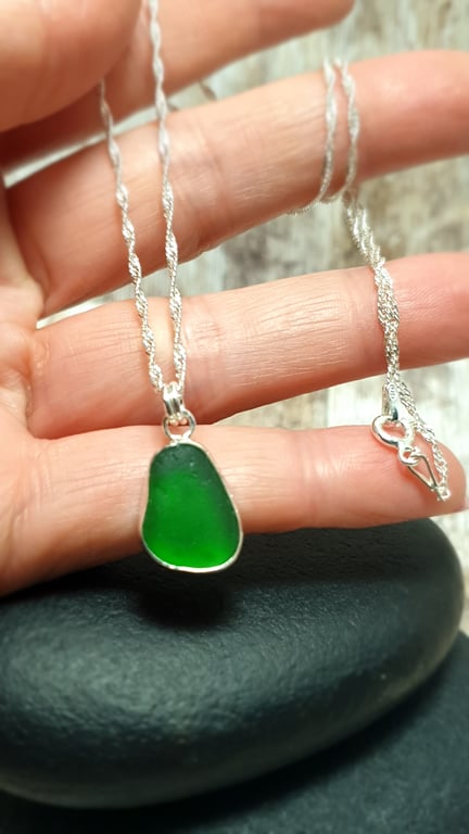 Sterling Silver 925 Mini Light Green Seaham Seaglass Pendant Necklace