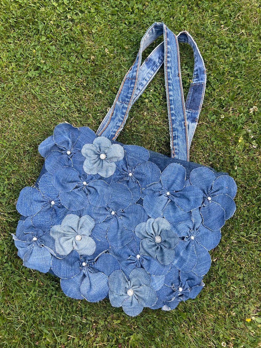 Denim flower bag - Tote bag - Upcycled