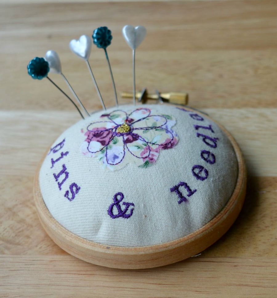 PINS & NEEDLES Embroidery hoop style pin cushion