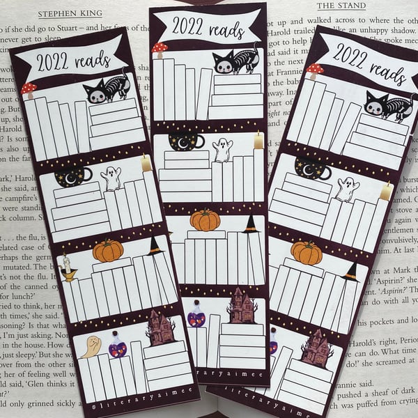 2022 Spooky Bookshelf Tracker Bookmark