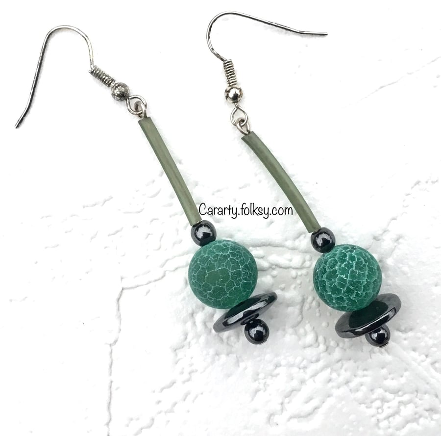Green cracked agate earrings 