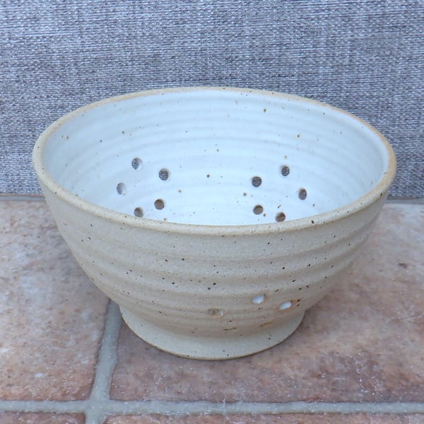 Berry bowl or colander hand thrown stoneware pottery ceramic handmade drainer 