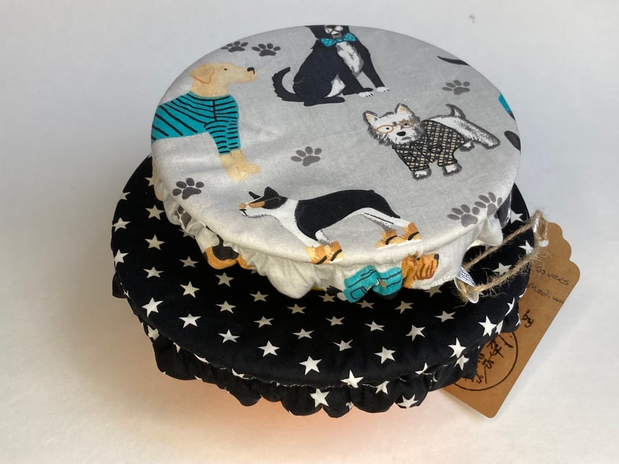 Reusable bowl covers - set of two. Stars and dogs.