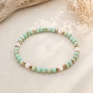  Light Green Howlite & Sea Shell Beaded Bracelet- Handmade Stretch Jewellery