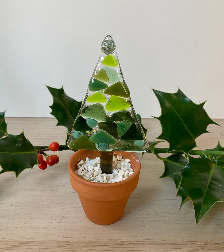 Fused glass christmas tree in pot