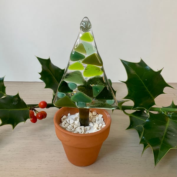 Fused glass christmas tree in pot