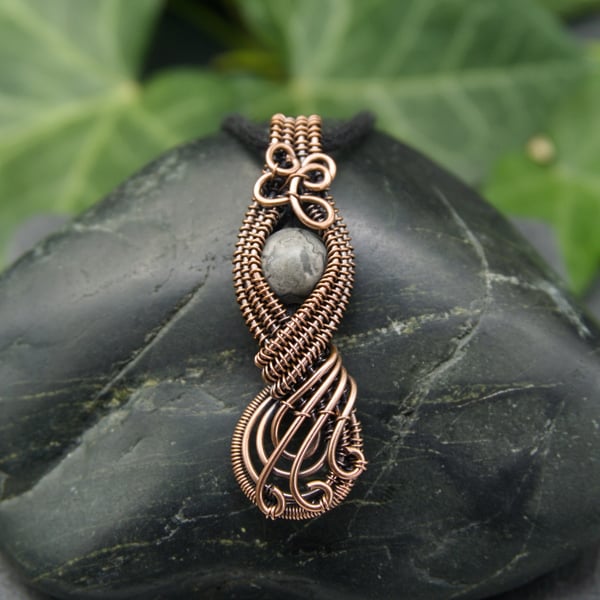 Copper Wire Woven Pendant with Silk Stone - Figure of Eight Copper Necklace