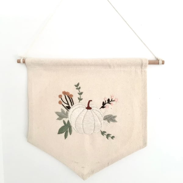 Autumnal pumpkin embroidered pennant 