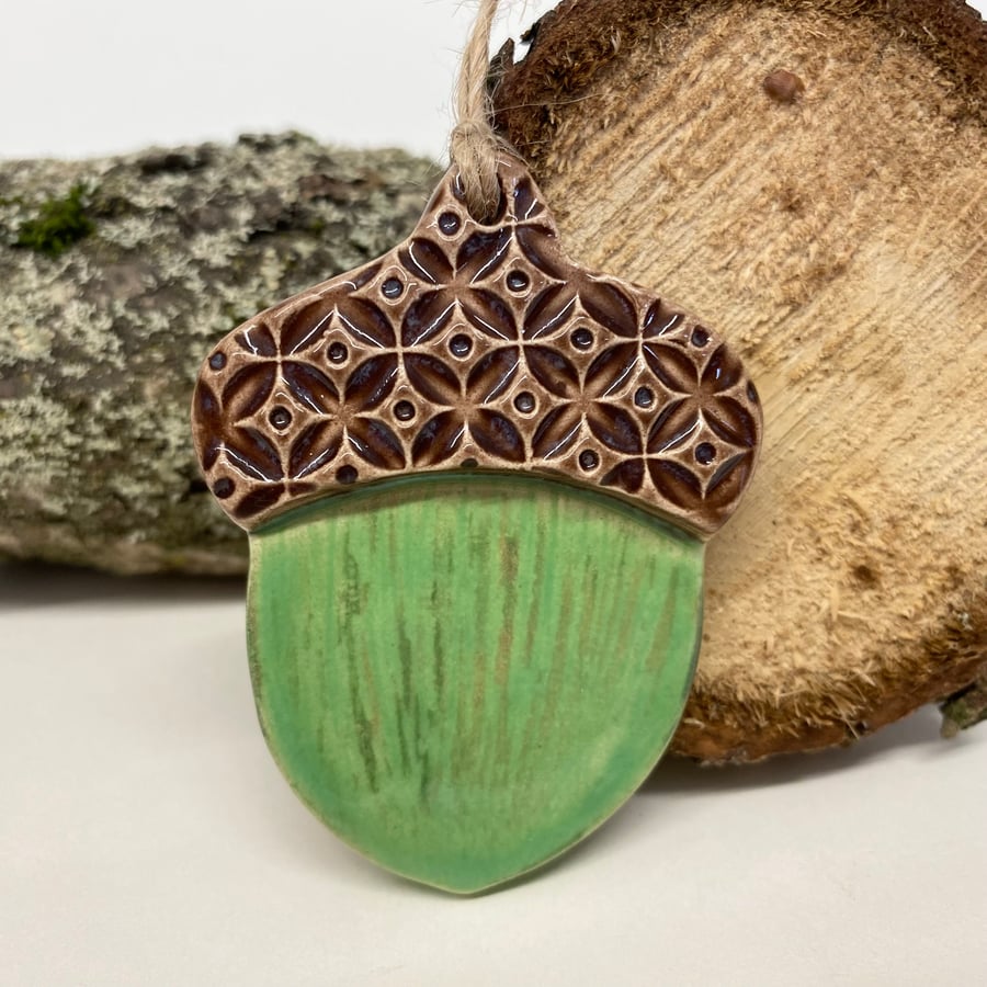 Ceramic acorn decoration 