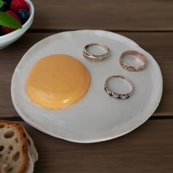 Fake Food Sunny Side Up Fried Egg Fridge Magnet Ring Holder Spoon Rest