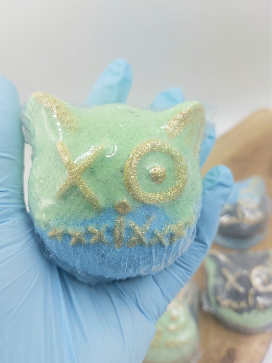 Large Ragdoll Cat Bath Bomb 