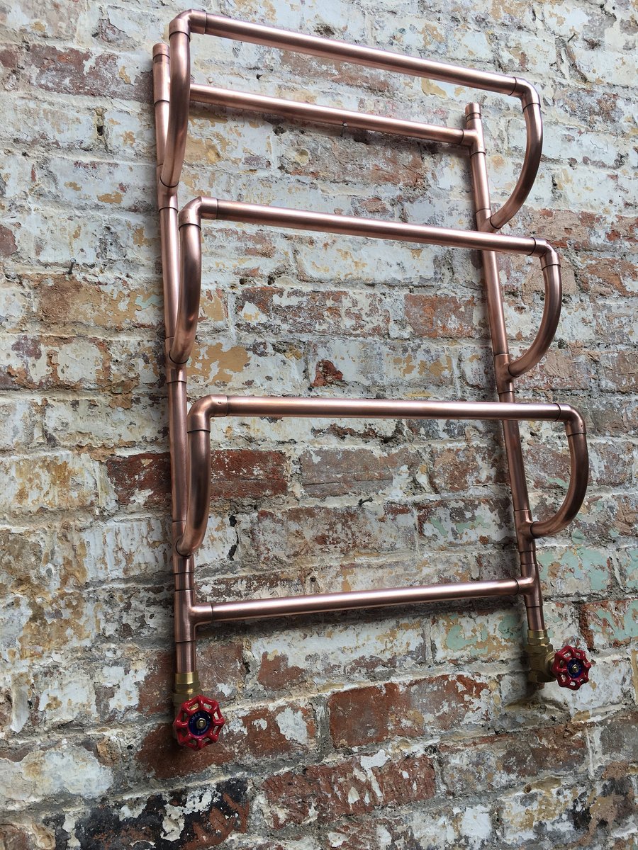 Copper towel radiator
