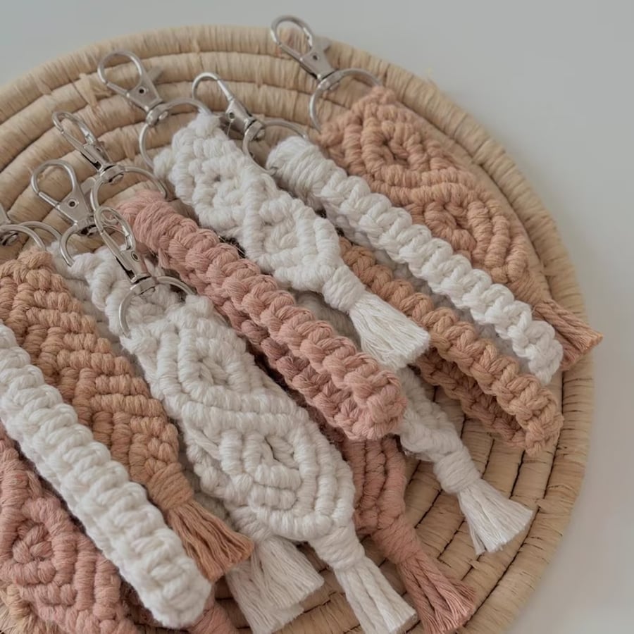 PINK macrame keyring 