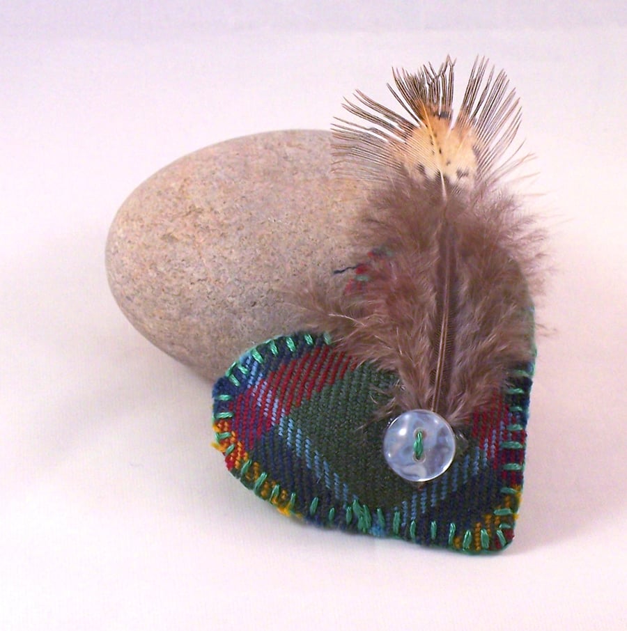 Wool tartan heart shaped brooch with feather cockade - Glenfiddich