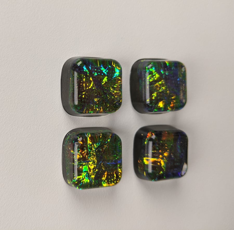 Square jewel beetle effect studs