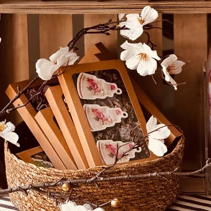 Wedding Decor Favours Wedding Cake Wooden Ornament Chic Vintage style set of 3