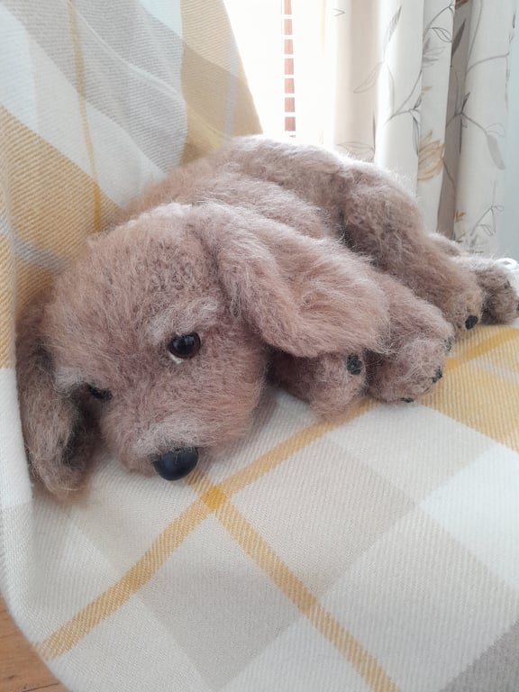 Knitted Puppy, dotpebbles knits design 