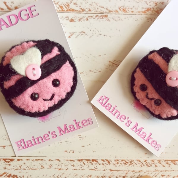 Hand sewn wool blend felt 'busy bee' bage on a printed backing card (baby pink)