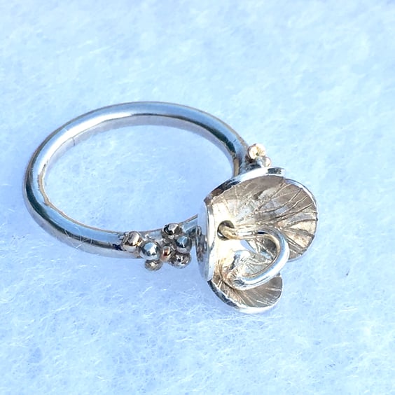 Sterling Silver Spring Flowers Fidget Ring with gold 9 carat decor