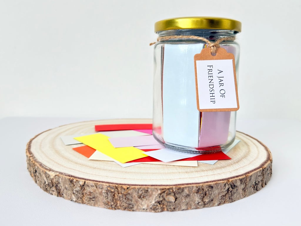 Jar of Friendship Gift, 50 Quotes and Messages, Best Friend Thoughtful Keepsake