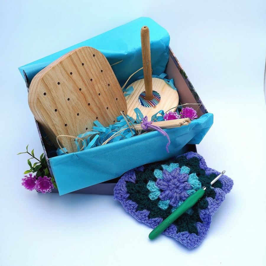 CROCHET TOOLS -mini Blocking board, Yarn holder & Stitch markers  SECONDS SUNDAY