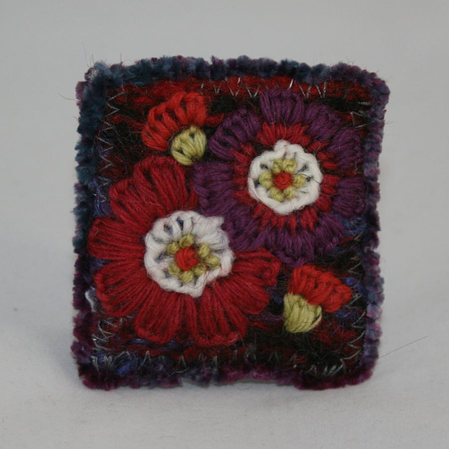 Cineraria Brooch