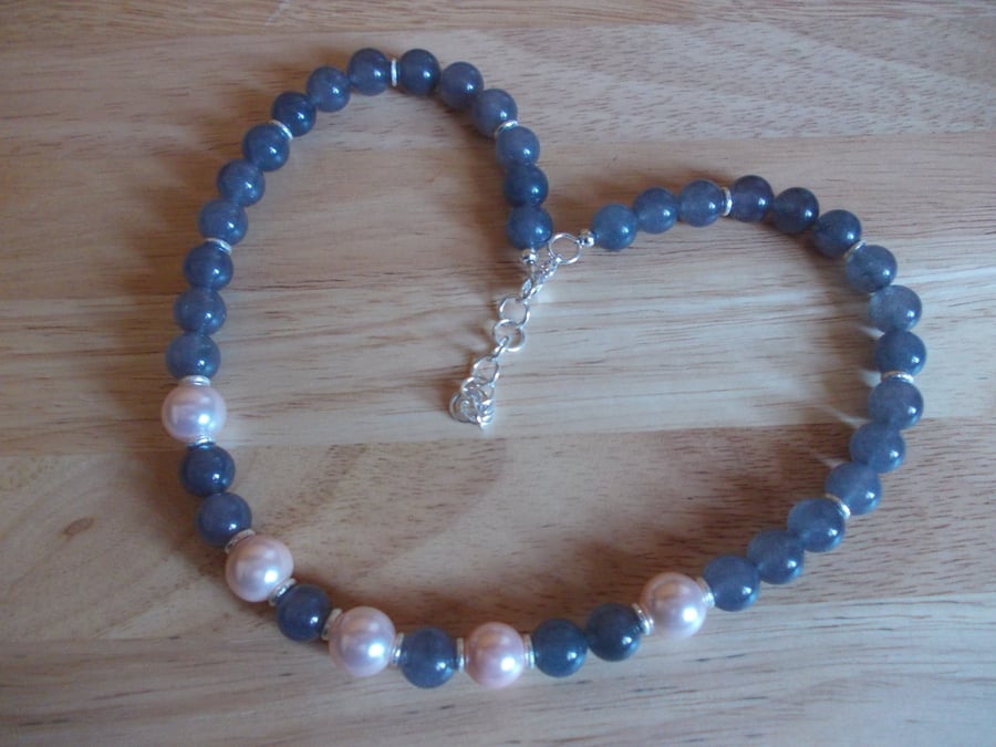 Cloudy quartz and shell pearl necklace