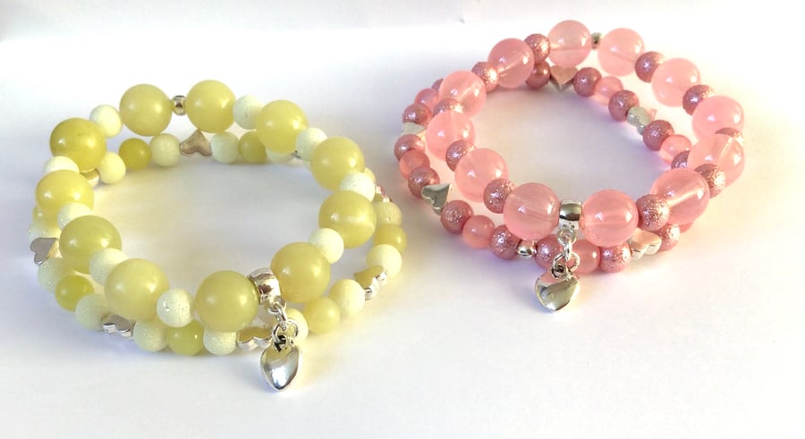 2 bracelet sets Pink and yellow