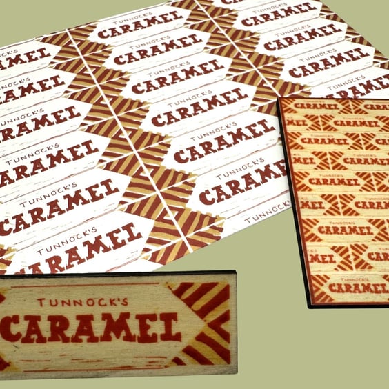 Perfectly Imperfect - Caramel Gift Set: Pin Badge, Magnet and Postcard