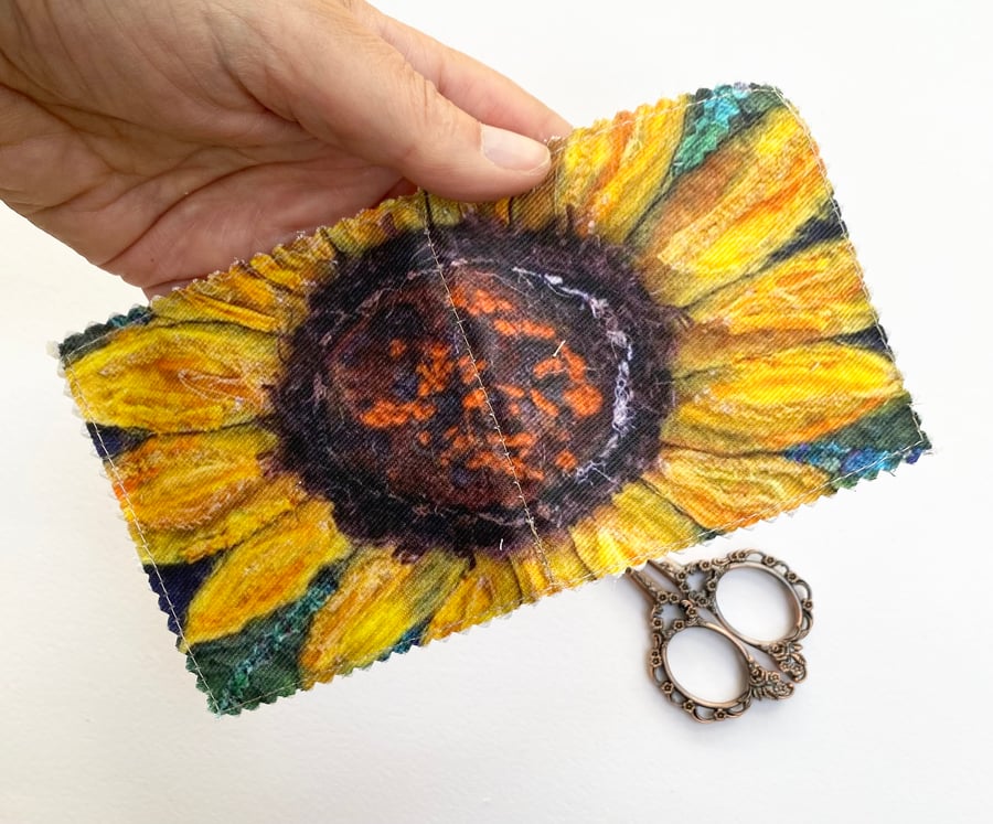 Sunflower needle, pin and safety pin case.