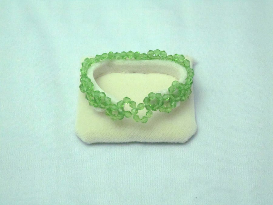 Peridot green crystal bracelet (74)