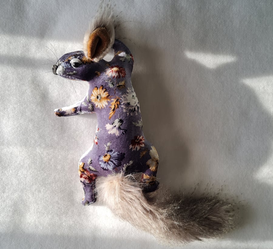 Faux squirrel  grey floral velvet wall mount - Scamper