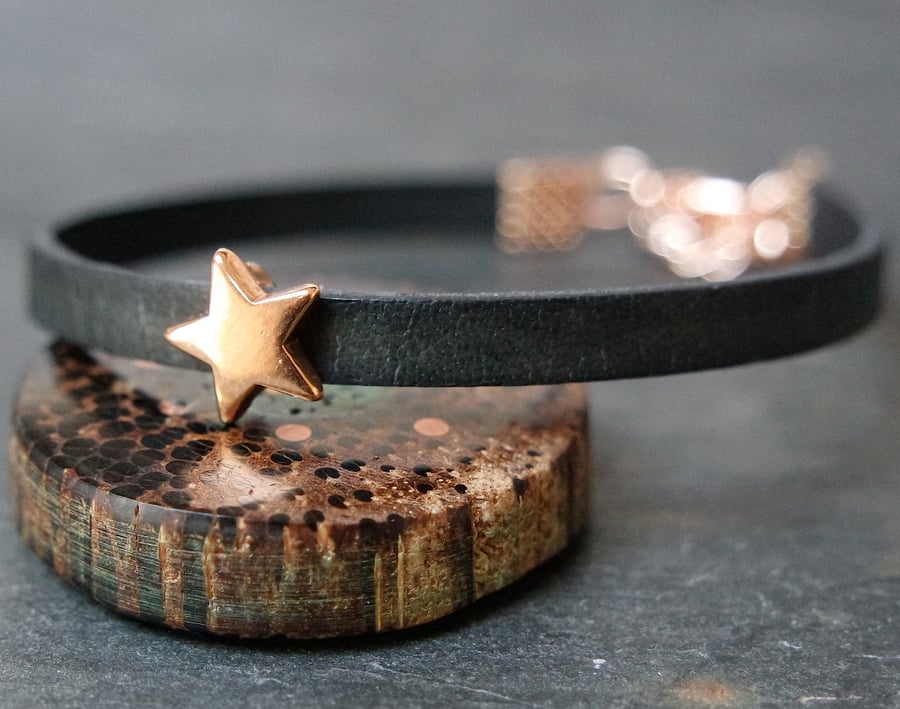 Leather bracelet - Star black rose gold