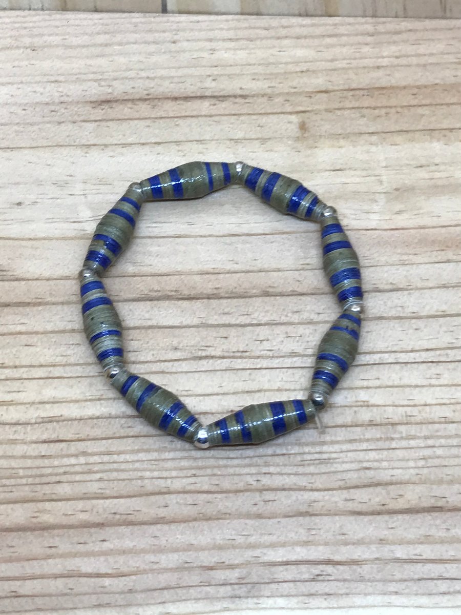 Paper Bead Bracelet. (234)