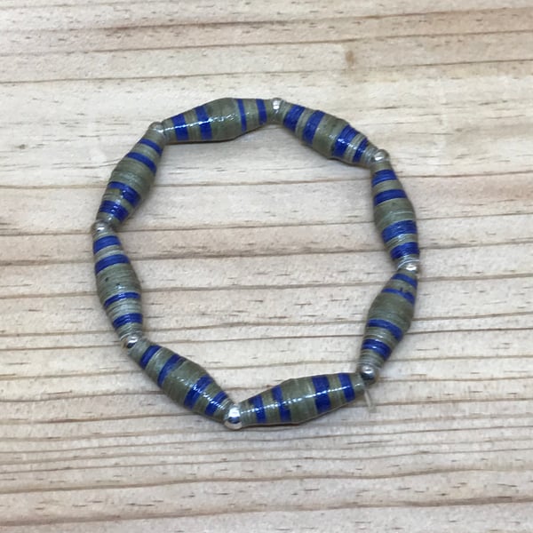 Paper Bead Bracelet. (234)