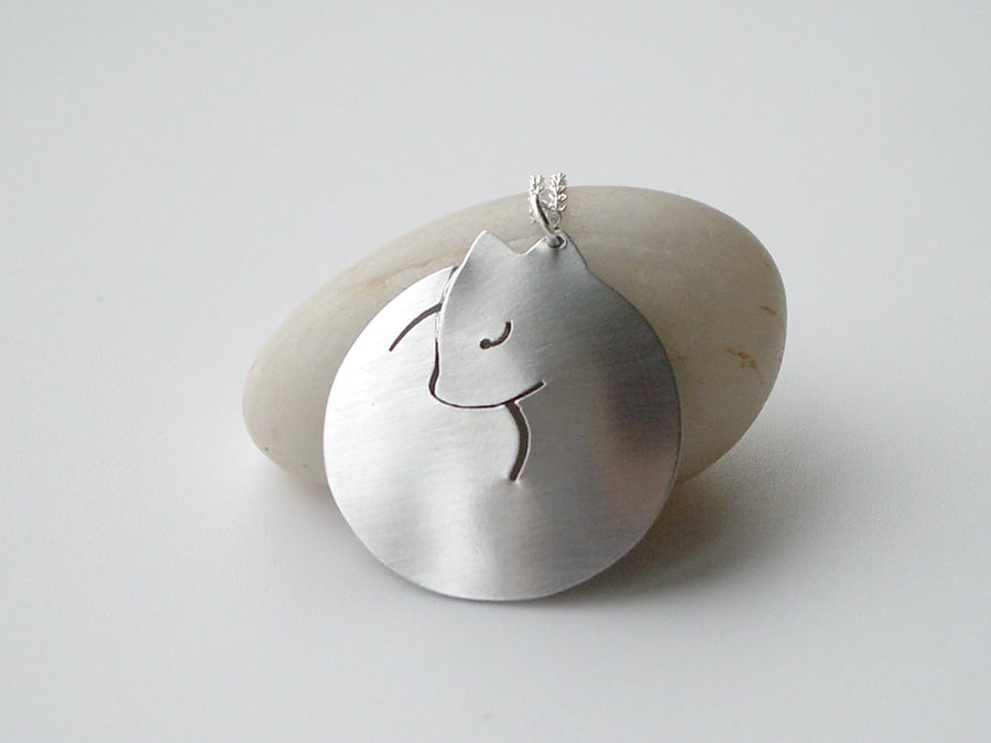 Cat necklace pendant in brushed aluminium 