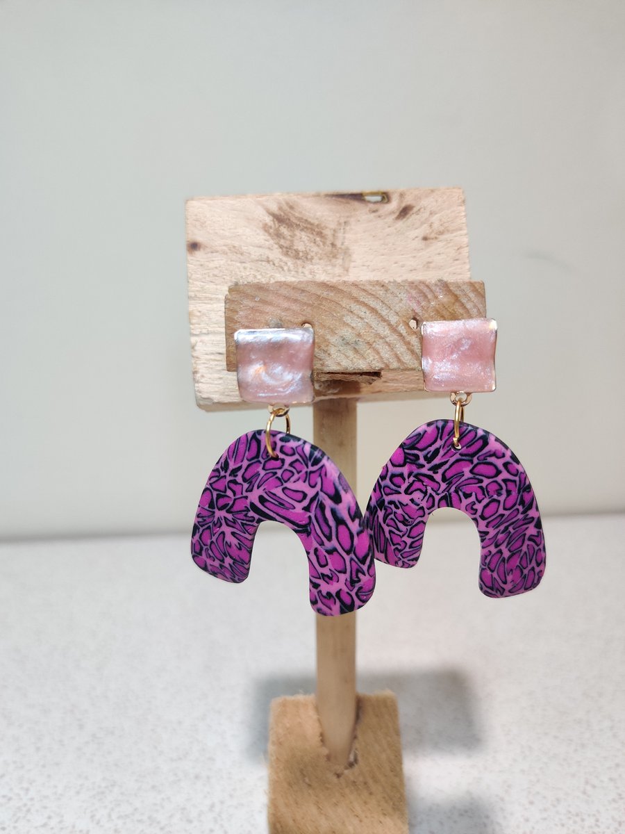 Pink leopard  arch dangle earrings 