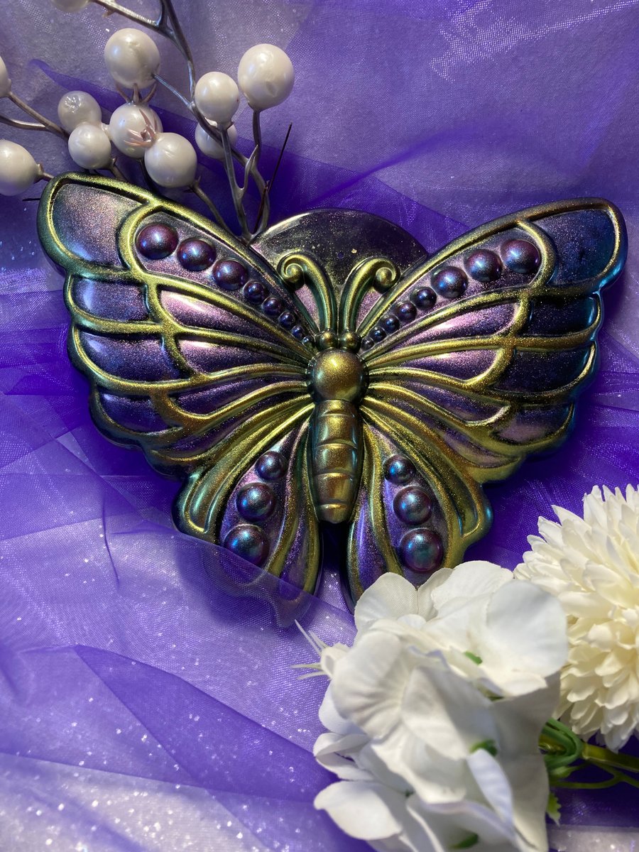 Butterfly Wall decoration in beautiful glistening Green and Purple resin.