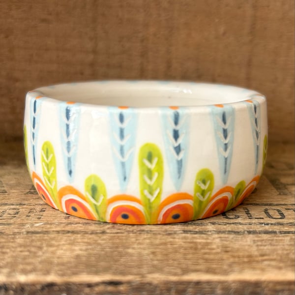 Small ceramic dish or tealight holder