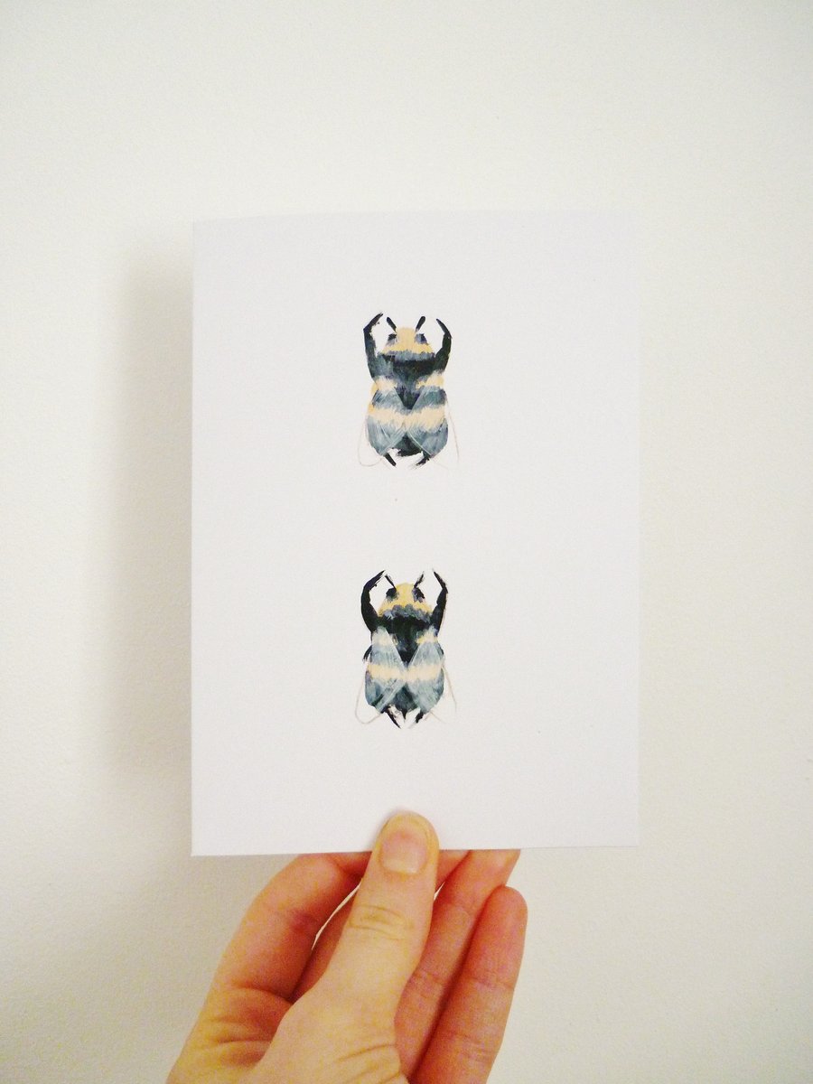 Free Postage - Bumblebee Cards