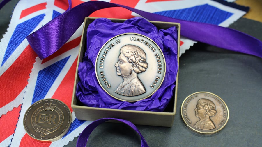 Queen's Platinum Jubilee Medallion