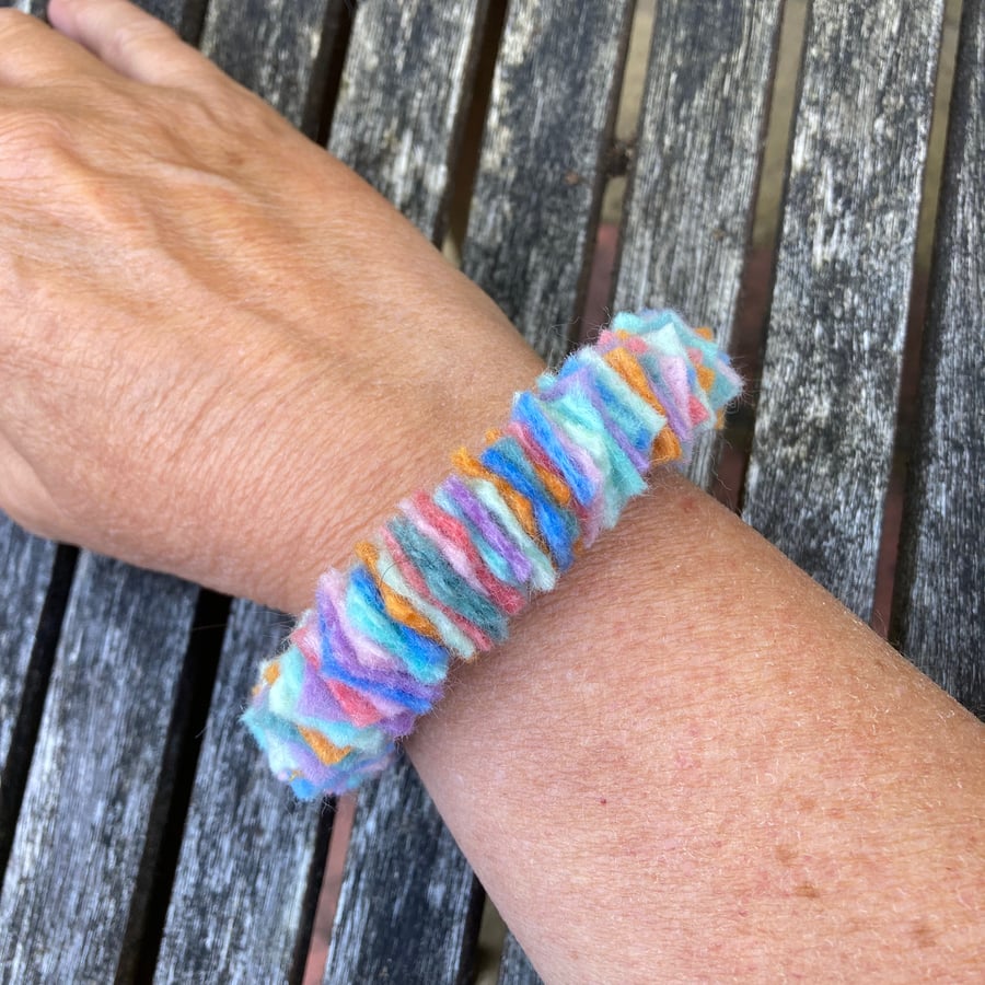 Pastel tones, merino wool handmade felt memory wire bracelet