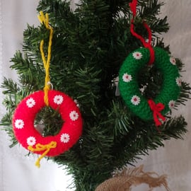 Mini Knitted Wreath