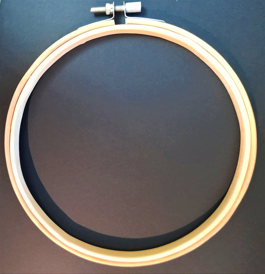 Bamboo embroidery hoop, 6" 15cm