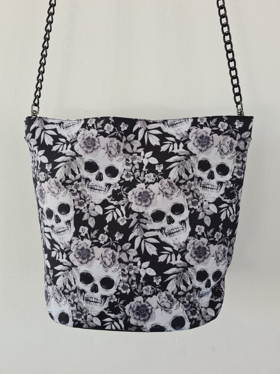 Gothic Skull and Rose Handbag - Waterproof Bag - Recycled Polyester - Goth Black