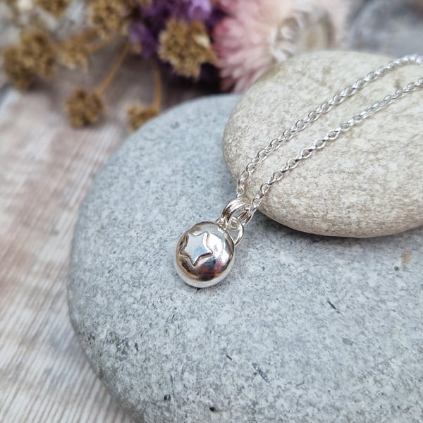 Sterling Silver Pebble Necklace with Silver Star - JBJ2022