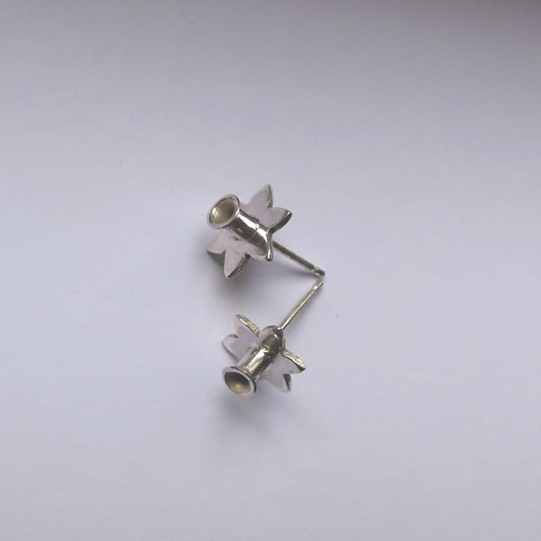 Dainty daffodil Sterling studs