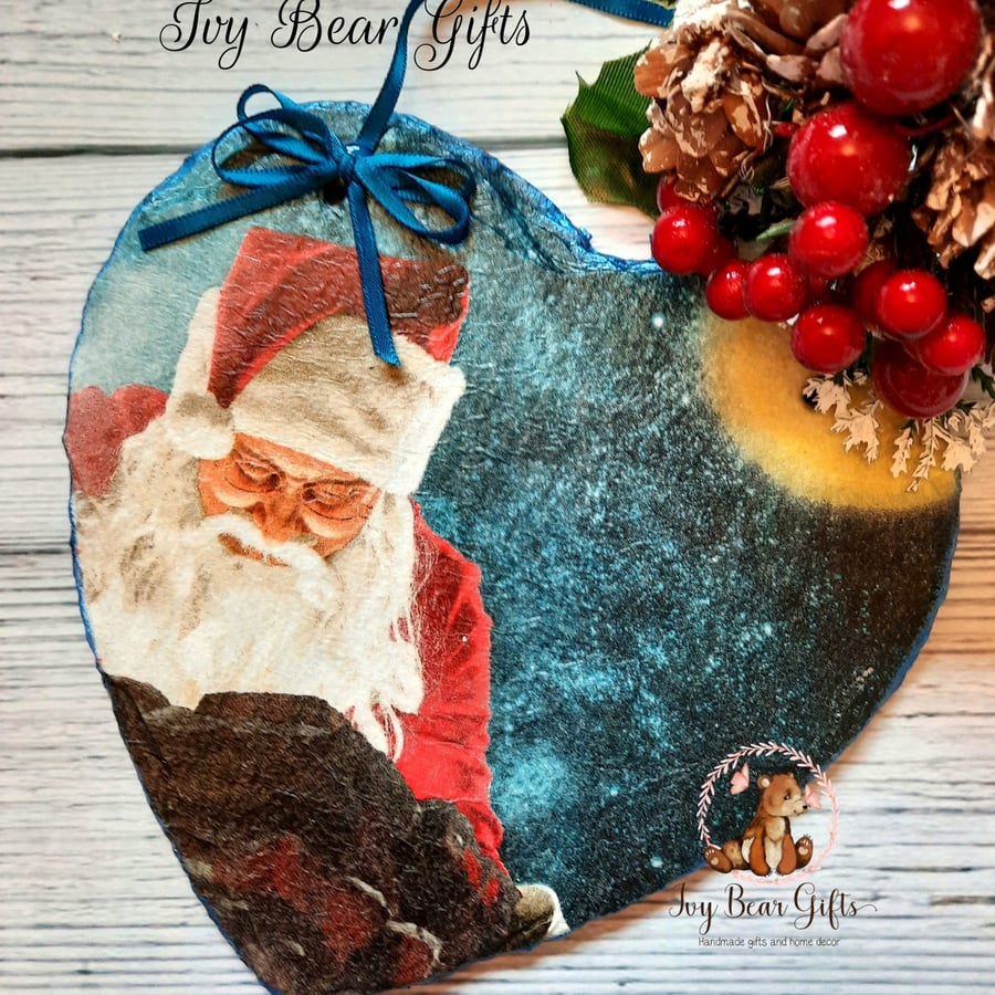 Vintage Santa Claus heart Christmas decoration