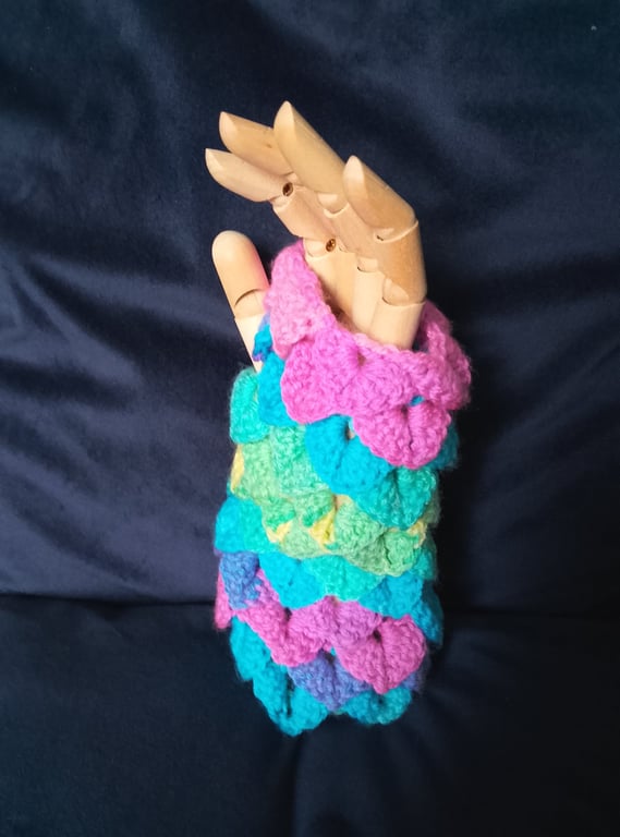 Crochet dragon scales  fingerless wrist warmers very soft .